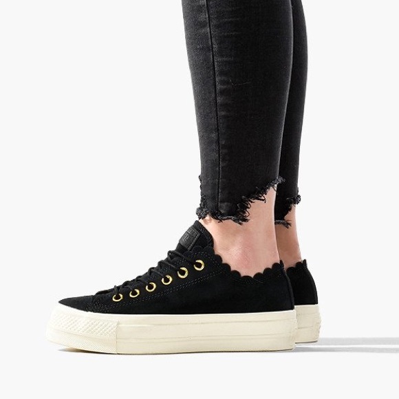 converse scallop low top